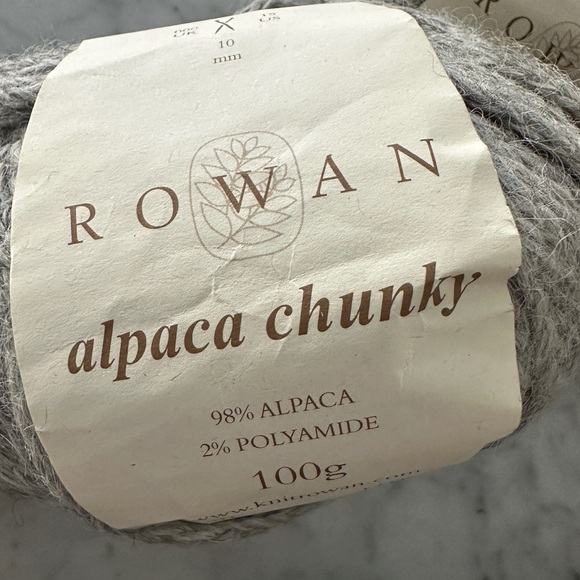 ROWAN Alpaca Chunky Yarn. Five skeins. Dark and light grey. - Picture 5 of 5